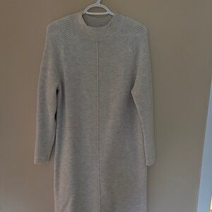 Elegant Gray Knit Dress